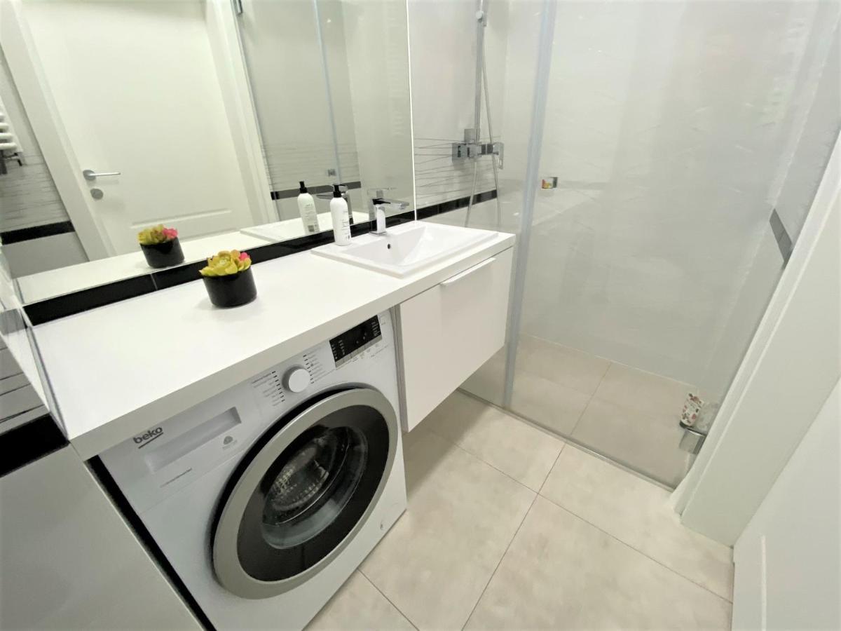 Exclusive 2Br! Apartment In Center +Netflix +Gym Warschau Exterior foto